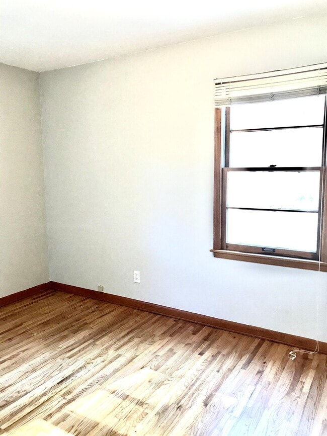 Building Photo - 24 Mathers Farm Rd