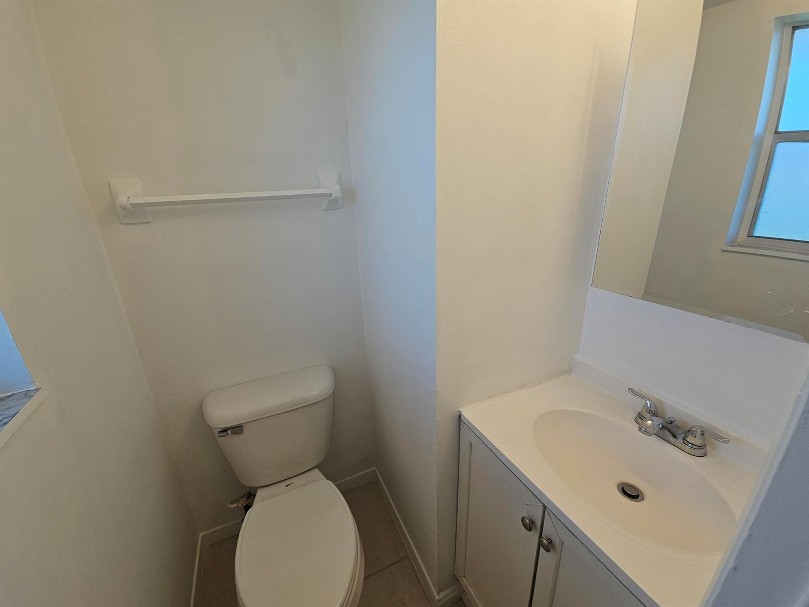 Building Photo - 8000 Colony Cir S