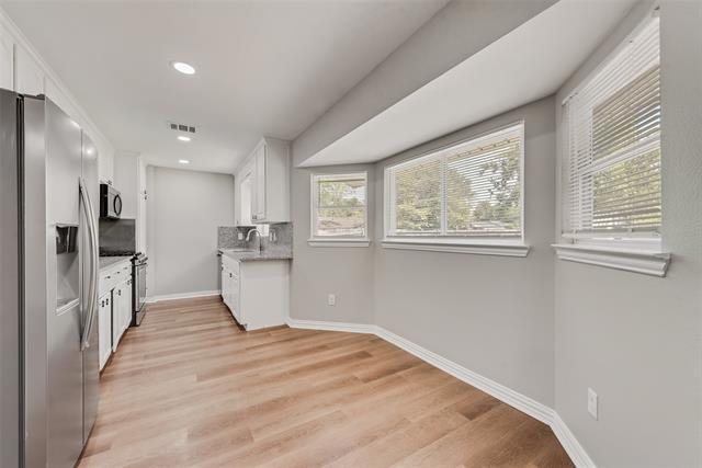 Building Photo - 306 Asbury Cir