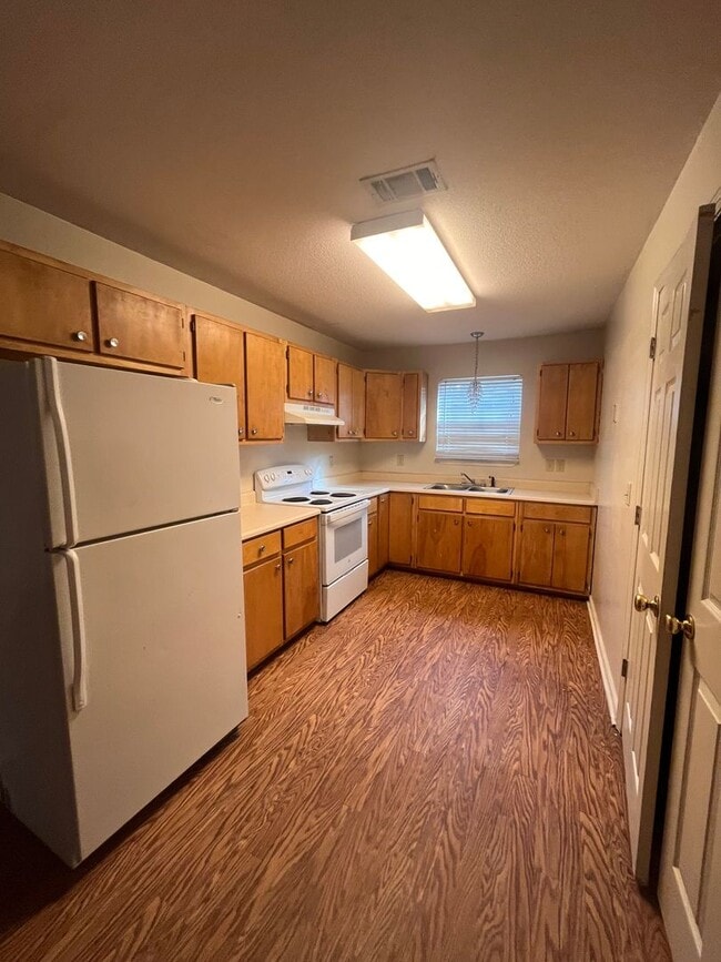 Building Photo - Cute home in the City of Valdosta