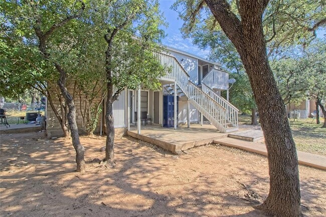 Building Photo - 401 Hedgewood Dr