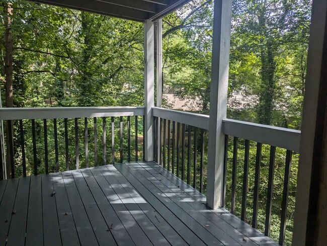 Building Photo - 101 Warm Springs Cir