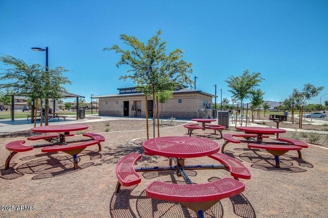 Building Photo - 17435 W Saguaro Ln