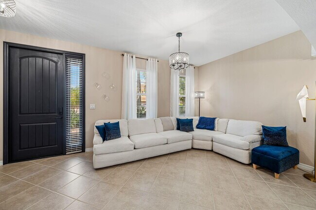 Building Photo - 10652 Ivanhoe Ln