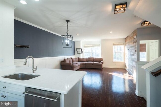 Building Photo - 27127 Hickory Ln