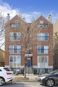 Building Photo - 1369 W Hubbard St