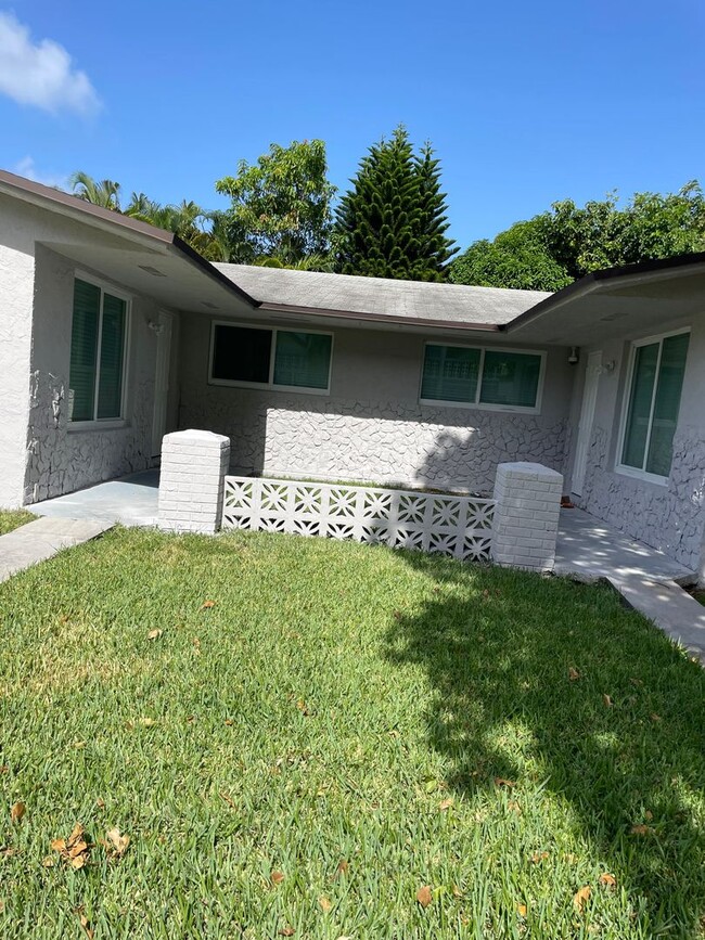 Primary Photo - 3 Bedroom House