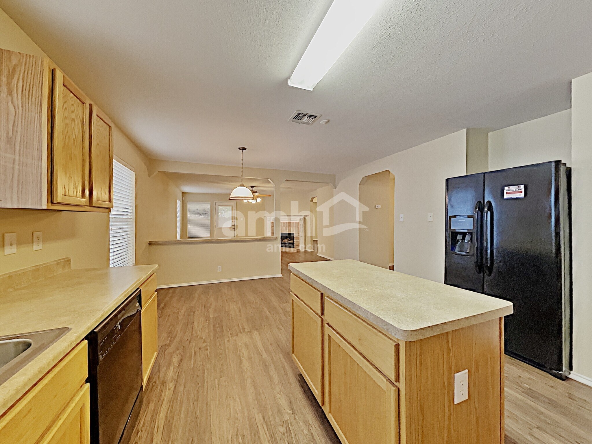 Building Photo - 8007 Abbotts Pointe