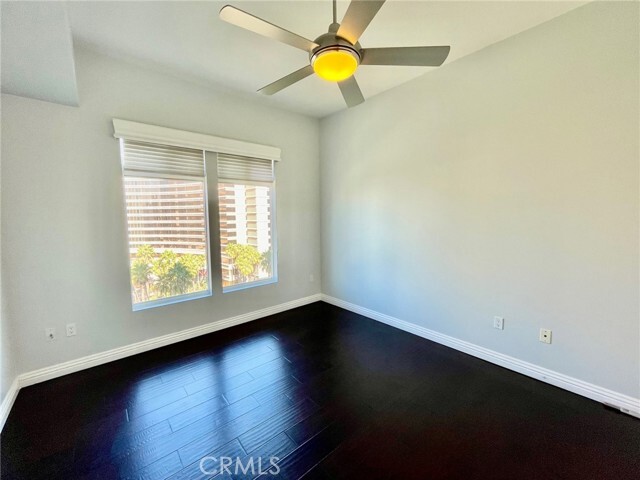Building Photo - 388 E Ocean Blvd