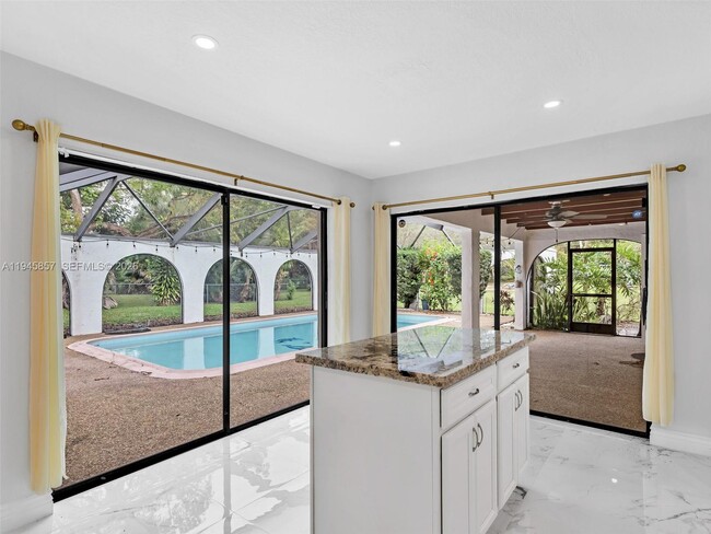 Building Photo - 10251 NW 39th Ct