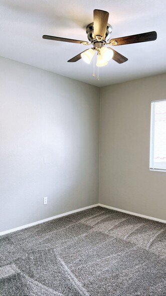 Building Photo - 24607 Jacarte Dr
