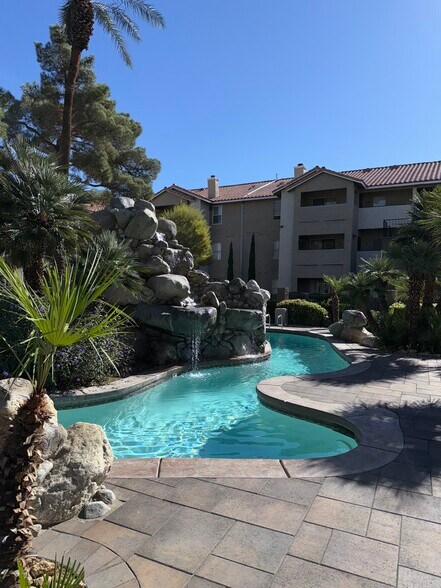 Building Photo - 4200 S Valley View Blvd