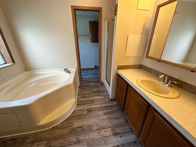 Building Photo - 375 Laurel Oak Ln