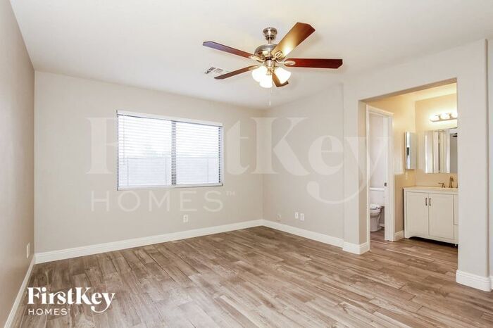 Building Photo - 9331 W Irma Ln