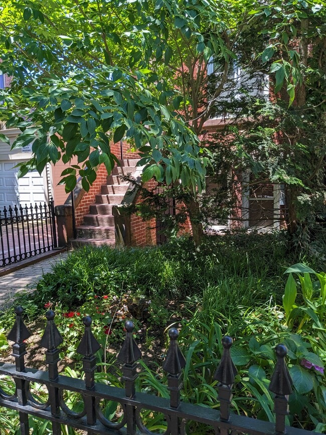 Building Photo - 110-112 12th St NE