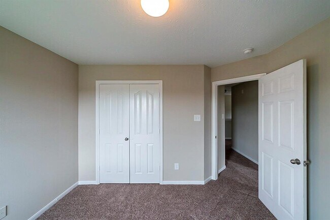 Building Photo - 10703 Prillerman Trails Dr