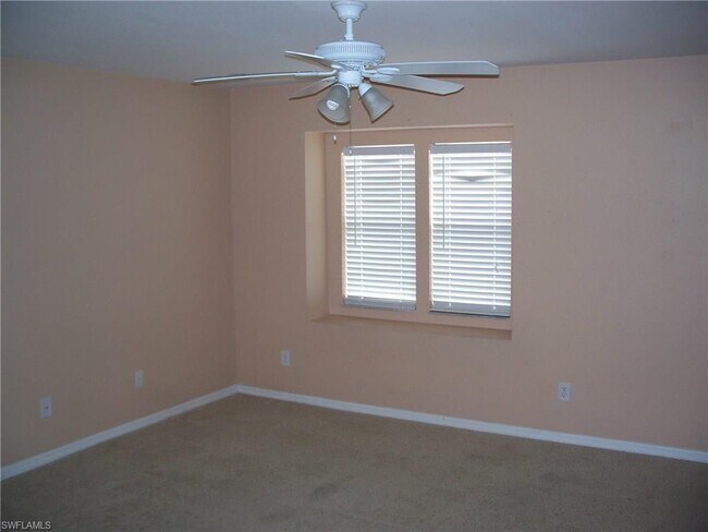 Building Photo - 216 NW 26th Ave