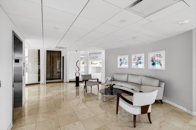 Building Photo - 1200 S Ocean Blvd