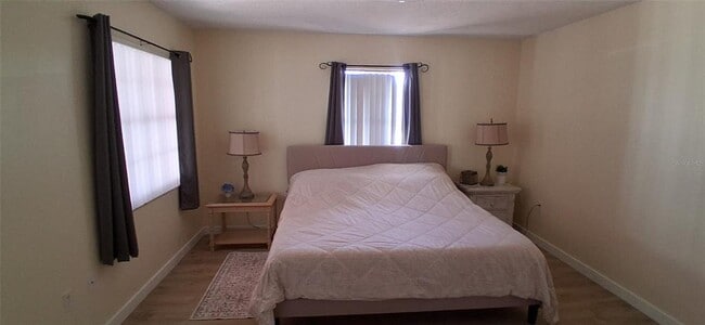 Building Photo - 441 E Rubens Dr