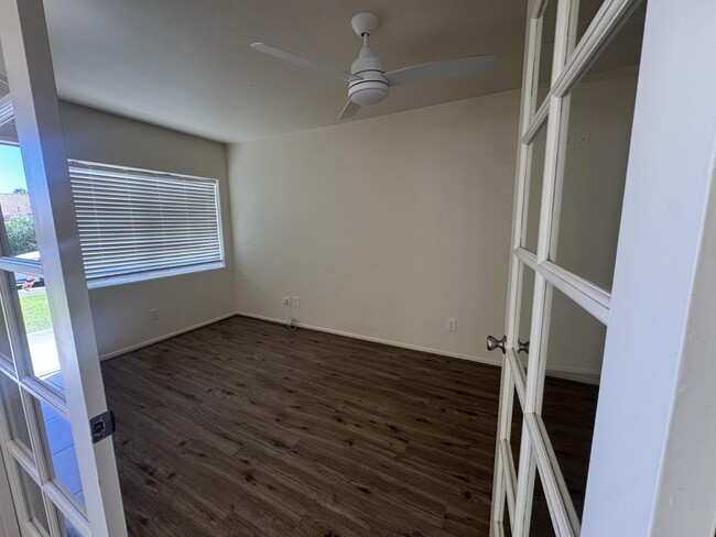 Building Photo - 45270 Sunbrook Ln