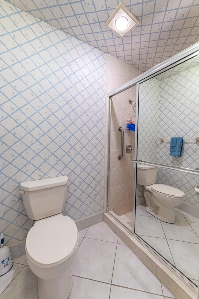 Building Photo - 797 NW 32nd Ave