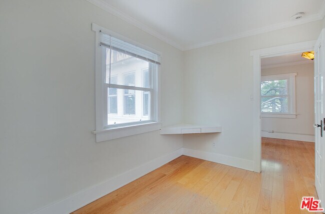 Building Photo - 426 Rialto Ave