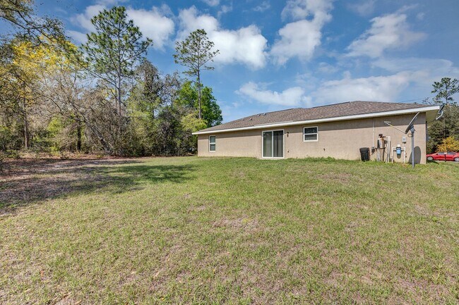 Building Photo - Freshly Painted 3BR Home with Spacious Yard, Modern Baths & No Deposit Option!