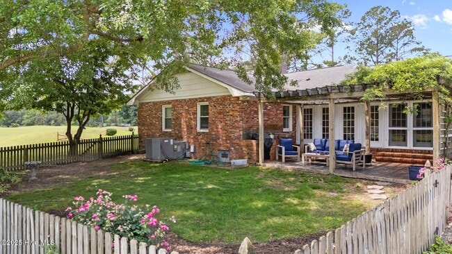 Building Photo - 206 Brentwood Ct