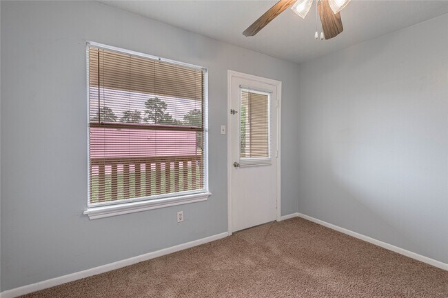 Building Photo - 111B Normal Park Dr