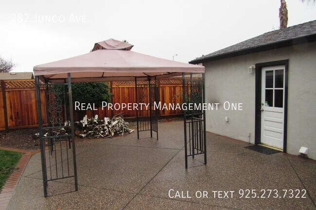 Building Photo - 282 Junco Ave
