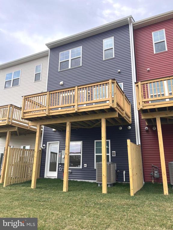 Building Photo - 102 FLAXEN MANE Ct