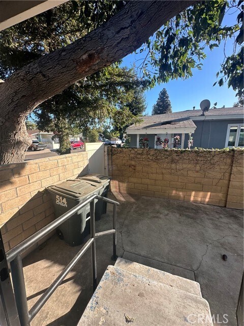 Building Photo - 514 E Chalynn Cir