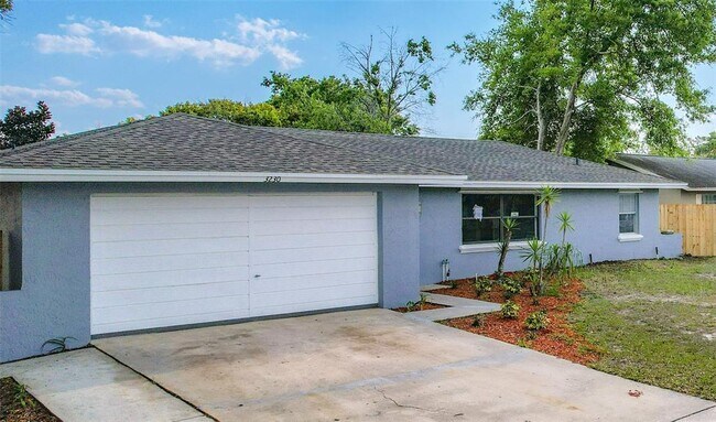 Building Photo - 3230 Caulfield St