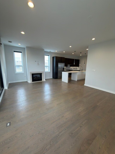 Building Photo - 2378 N Elston Ct