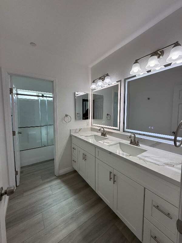 Building Photo - 7398 N Maple Ave