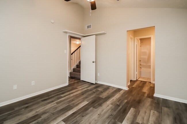 Building Photo - 7819 Terra Cotta Dr