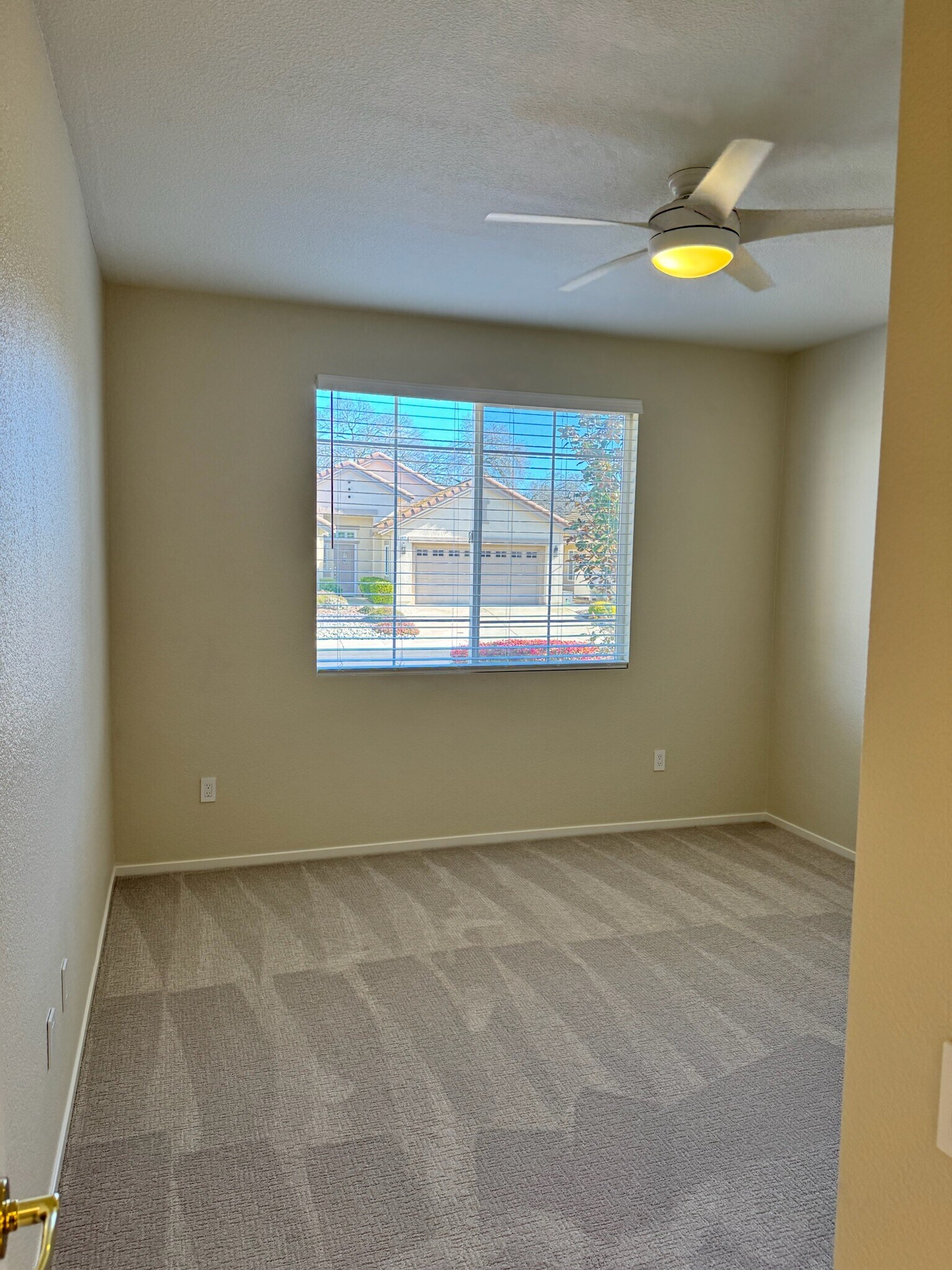 Building Photo - 5977 Whisperlodge Way