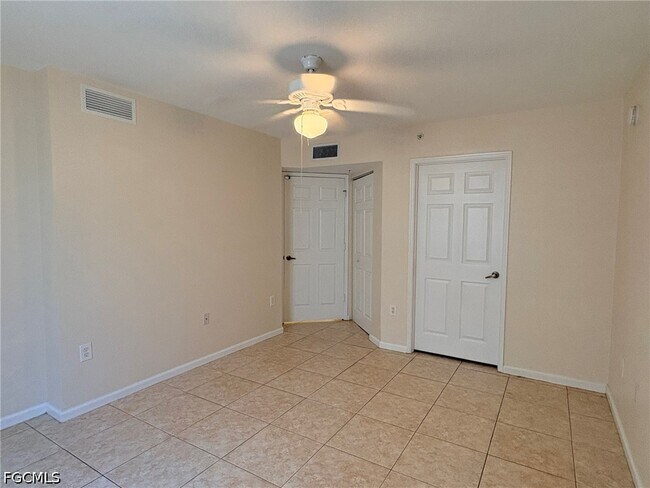 Building Photo - 4121 Residence Drive