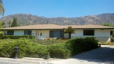 Building Photo - 19055 W La Fetra Dr