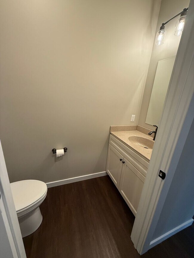 Building Photo - 3 Bedroom, 3 Bathroom - Shippensburg, PA!