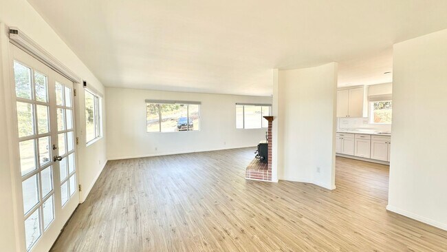 Building Photo - Nicely Updated Country Two-Story Home in t...