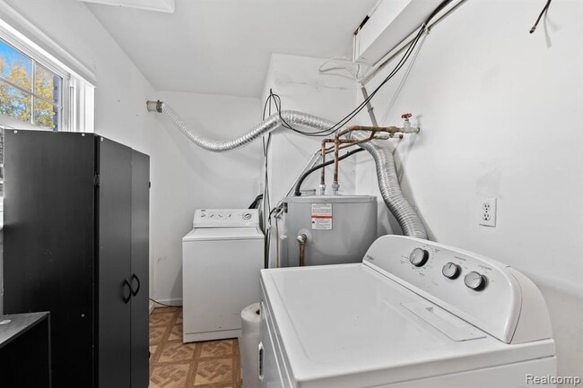 Building Photo - 162 Princeton Dr