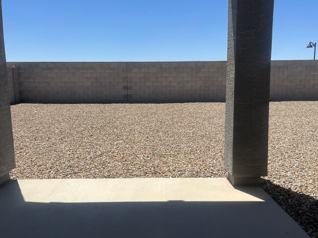 Building Photo - BRAND NEW 3BED/2BATH IN MARICOPA