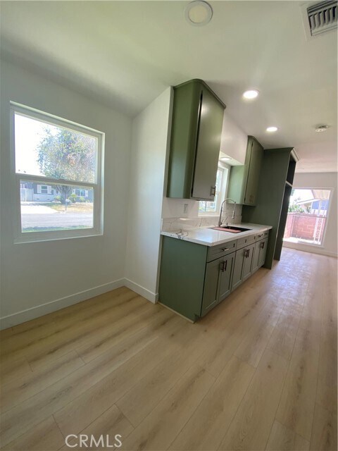 Building Photo - 2310 W Ituni St