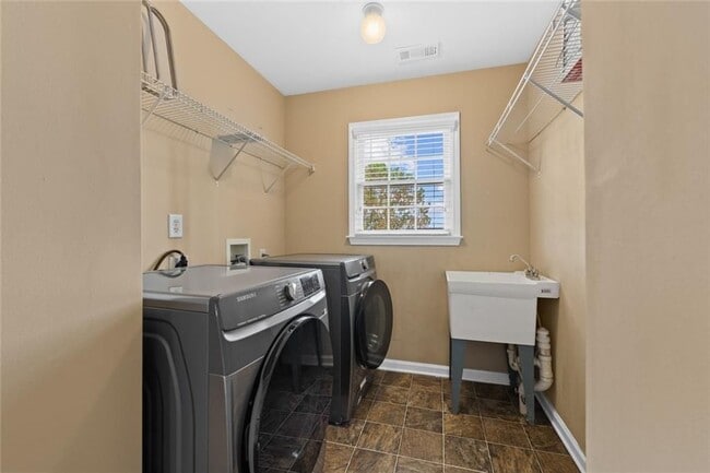 Building Photo - 3675 Millwater Crossing NE