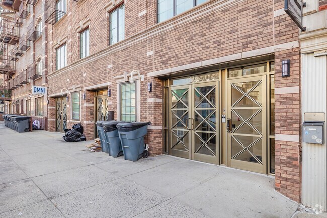 Building Photo - Bedford-Stuyvesant