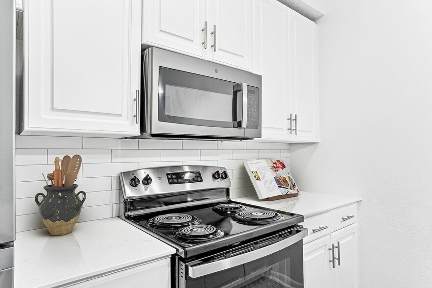 Unit 1207 B3 2BED 2 BATH 936 SQFT 5 - Preserve at Preston