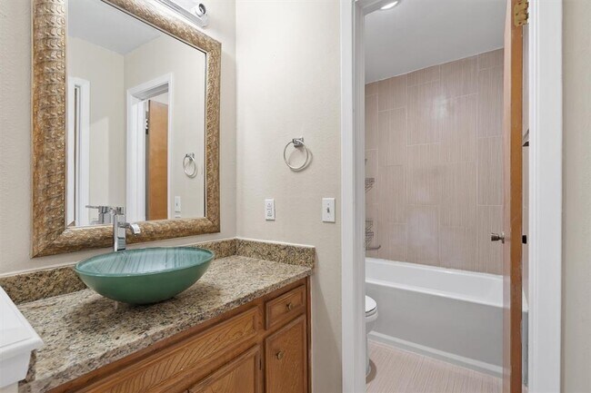 Building Photo - 10616 Mellow Meadow Dr