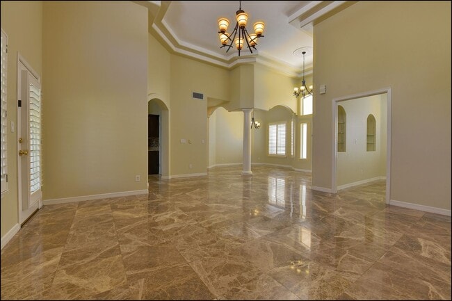 Building Photo - Available to view!