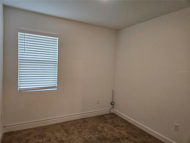 Building Photo - 899 Asterfield Ln